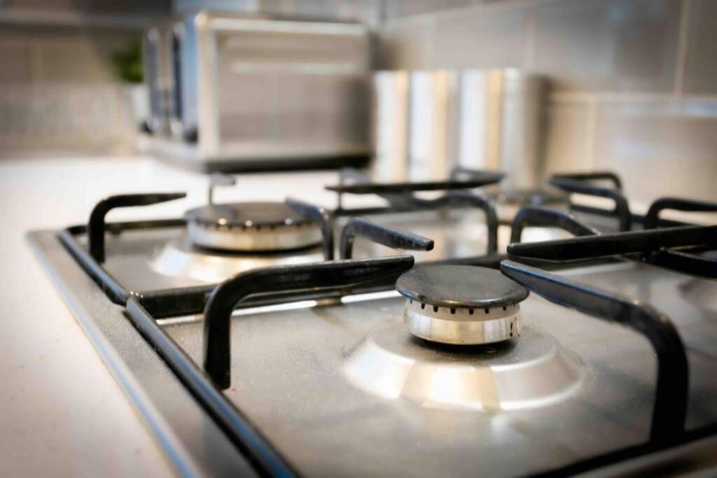 Large 3 Bedroom Modern Apartment Close To Central London Финчли Екстериор снимка