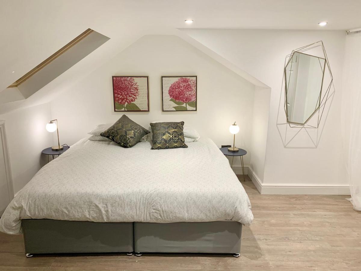 Large 3 Bedroom Modern Apartment Close To Central London Финчли Екстериор снимка